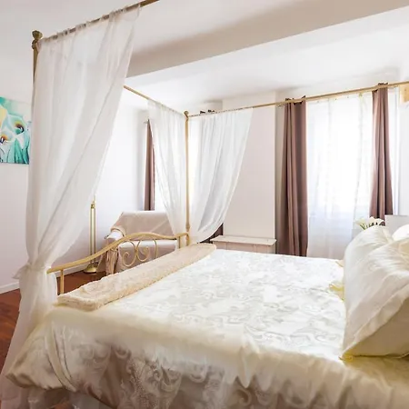 La Corte Del Duca * מודנה